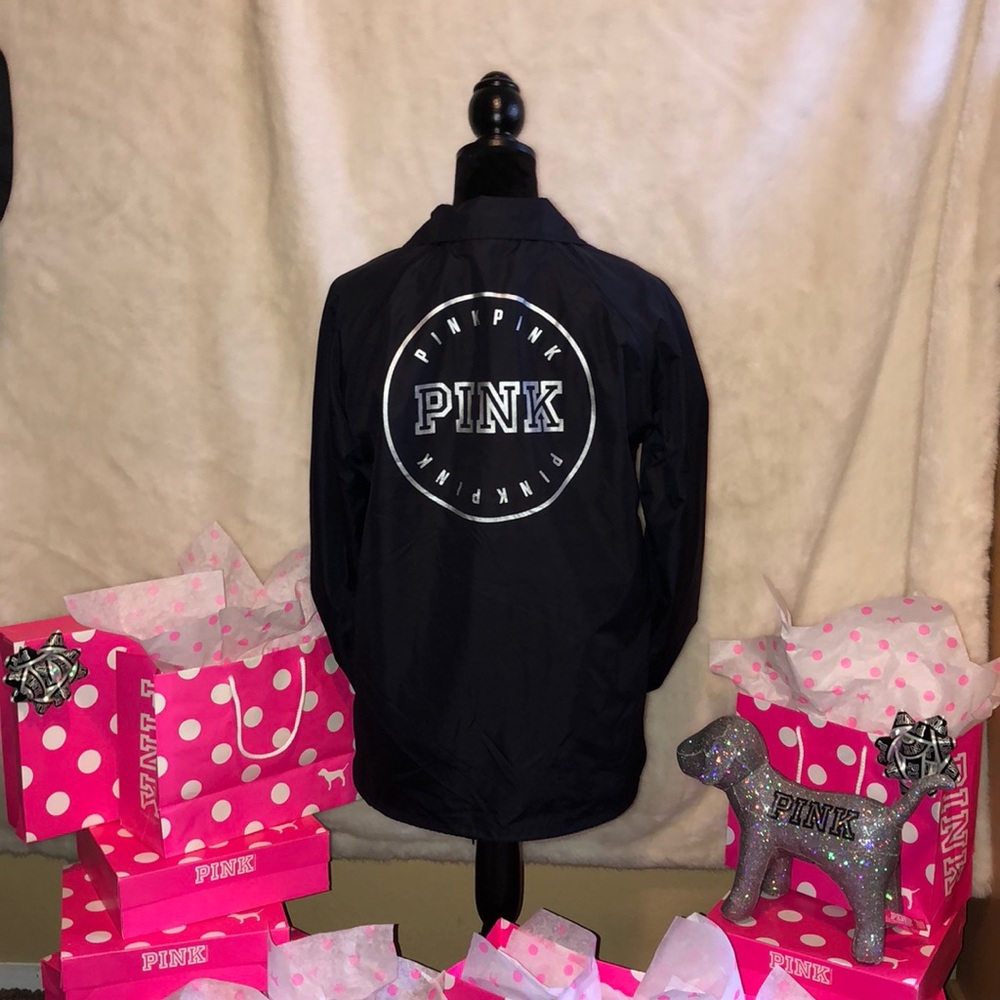 🆕 NEW VS Pink coaches jacket